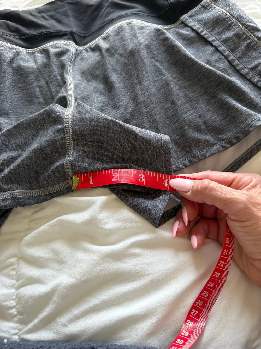 lululemon athletica Gray speed up Shorts with Black Waistband size 6, 4” inseam - Picture 6 of 8